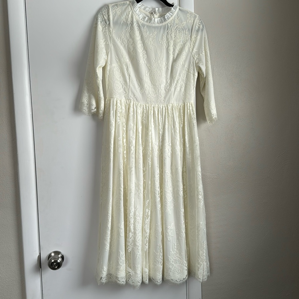 Dainty Jewell’s Lace Dress!